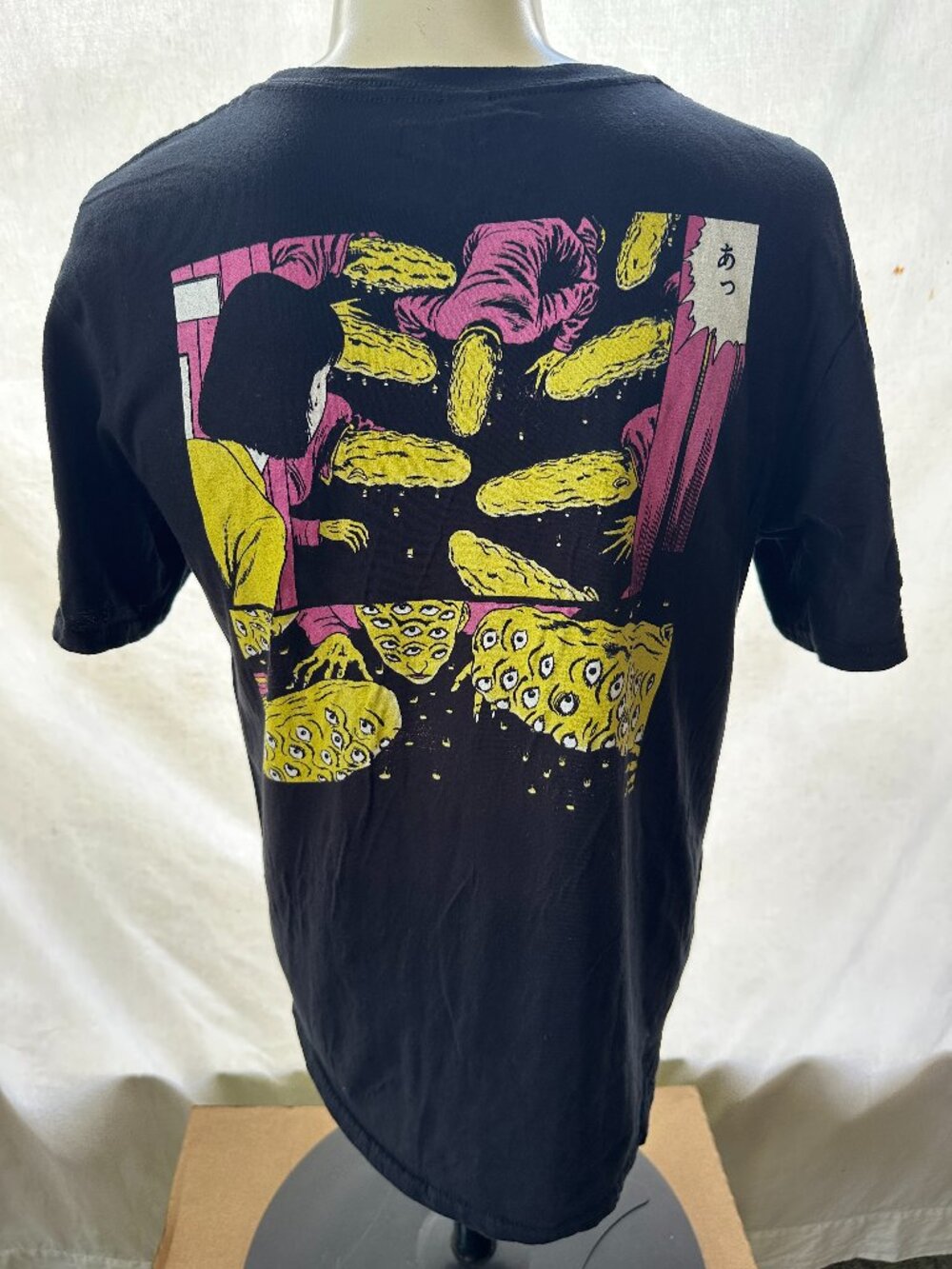 Ripple Junction Anime Manga Alien Eyes Men's Black T Shirt Size Medium